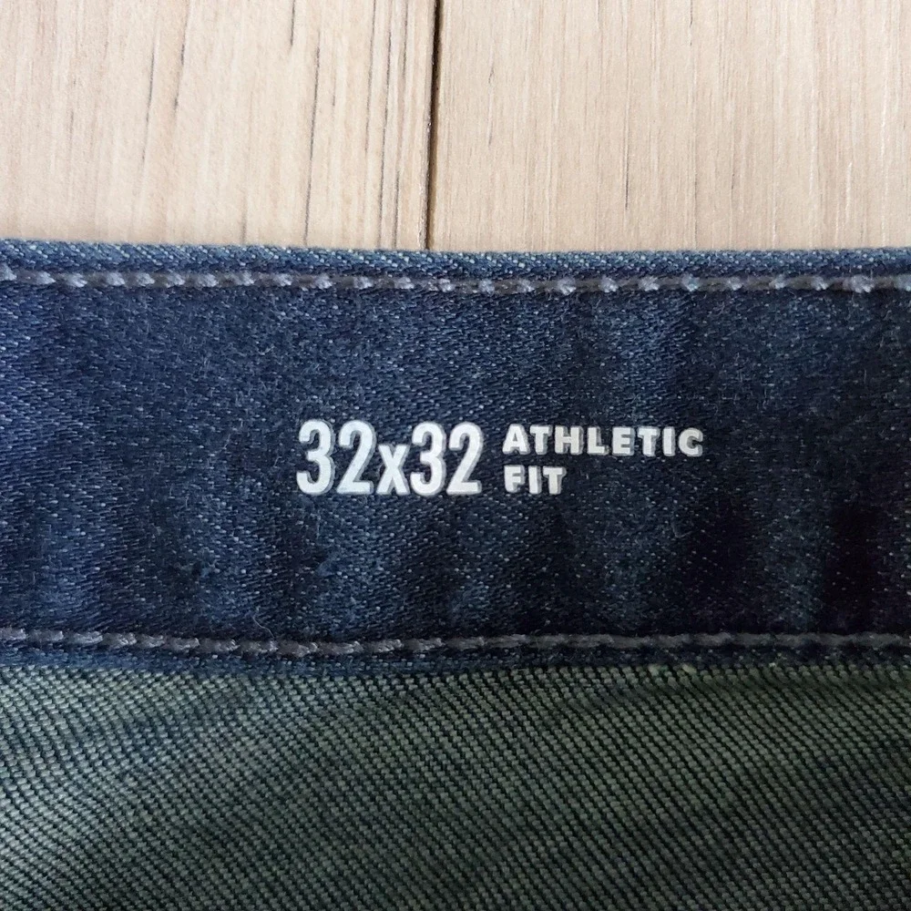 Banana Republic Jeans Mens 32x32 Blue Travel Jean Athletic Tapered Stretch